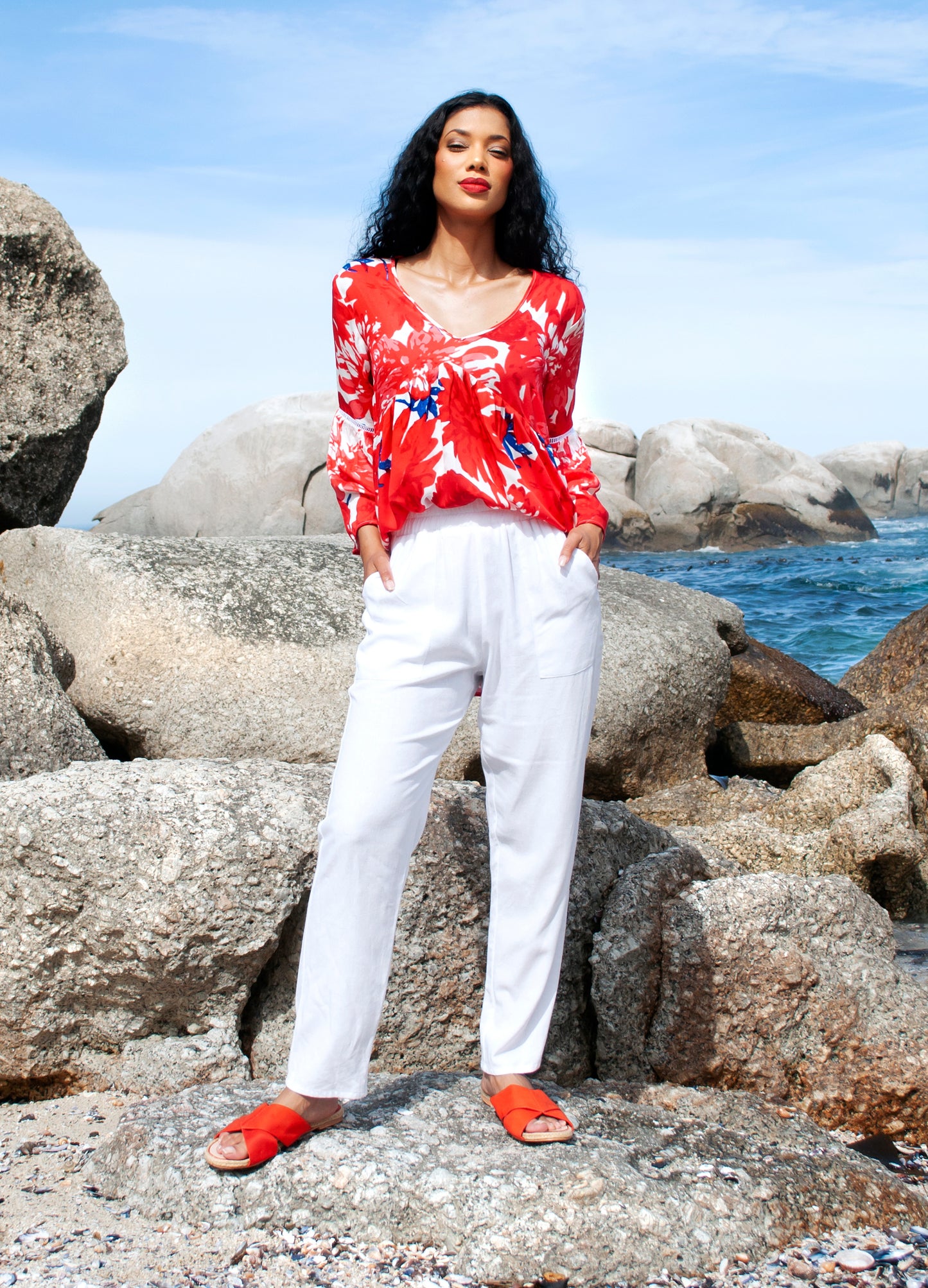 Bella jogger in white