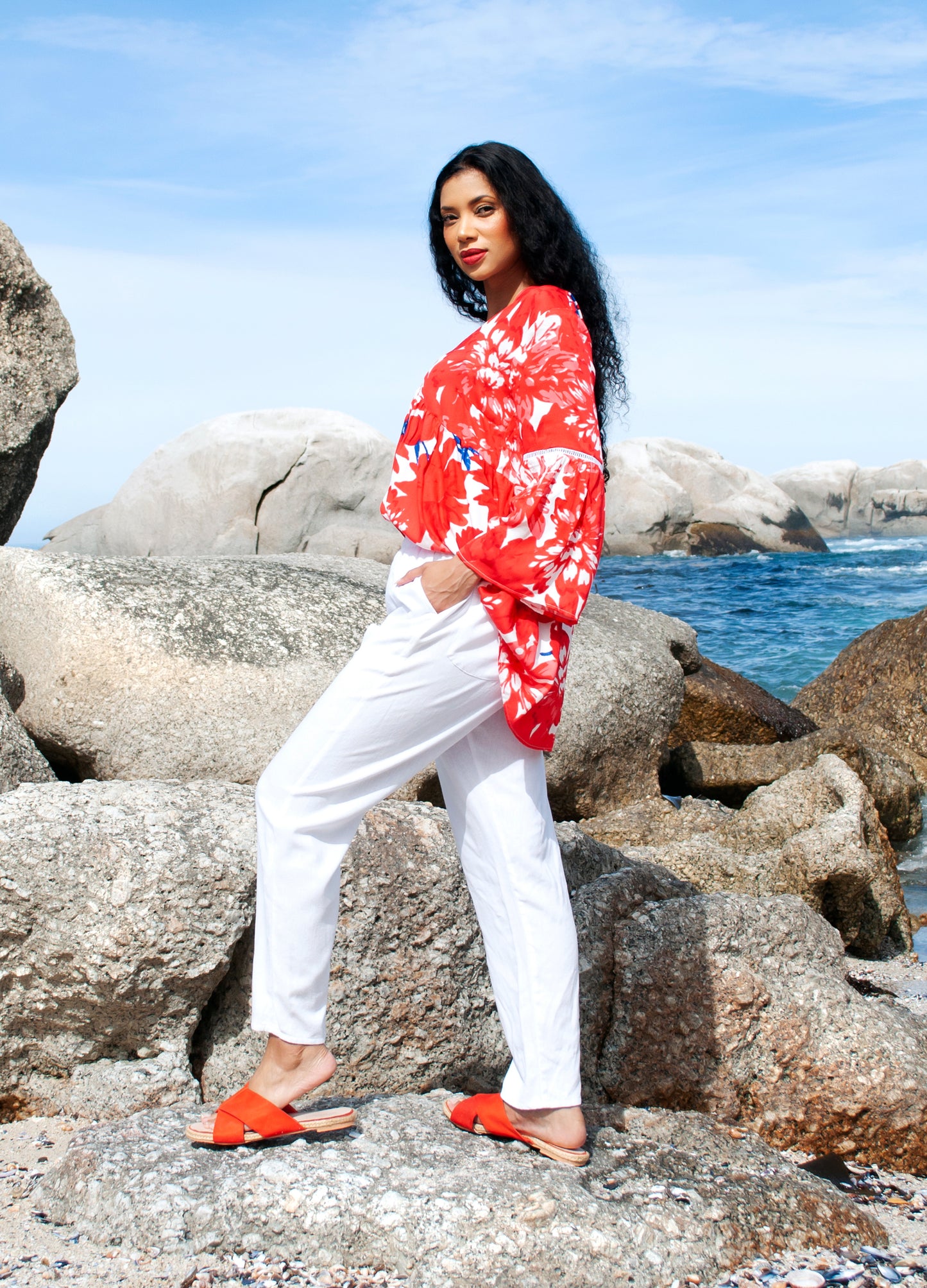 Bella jogger in white