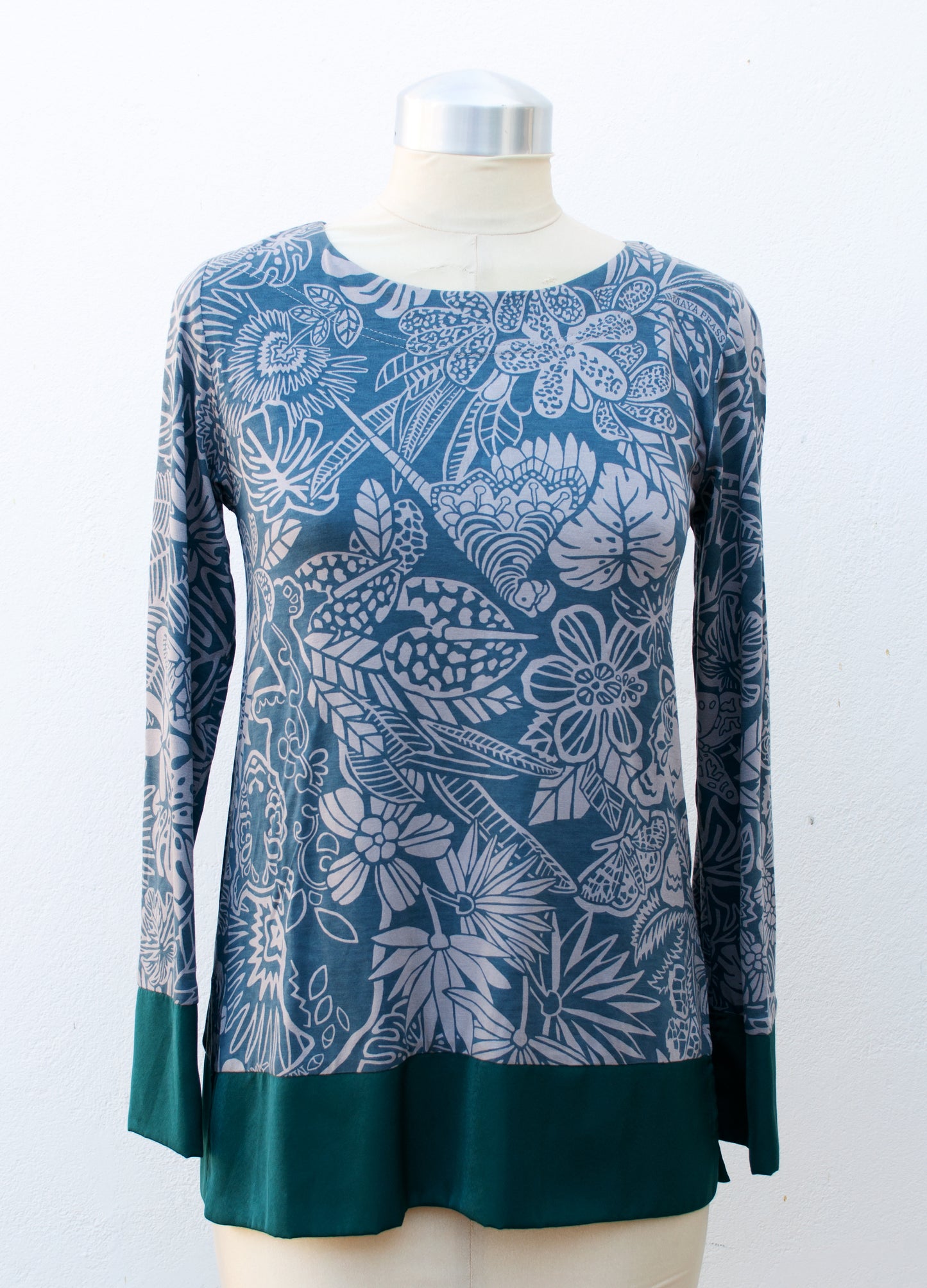 Karen top in mocca Jungle print size 34