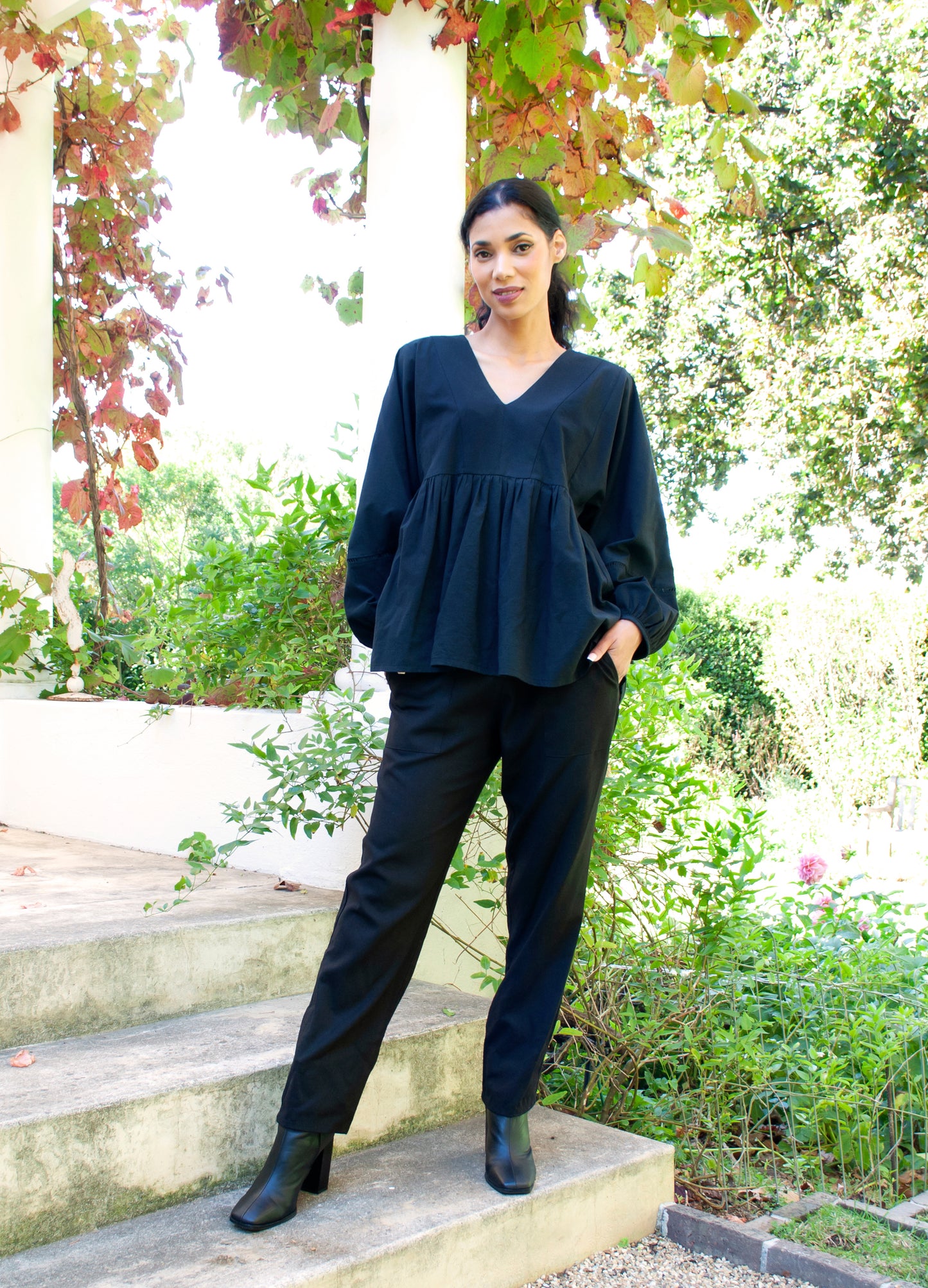 Lorelei blouse in Black washer cotton