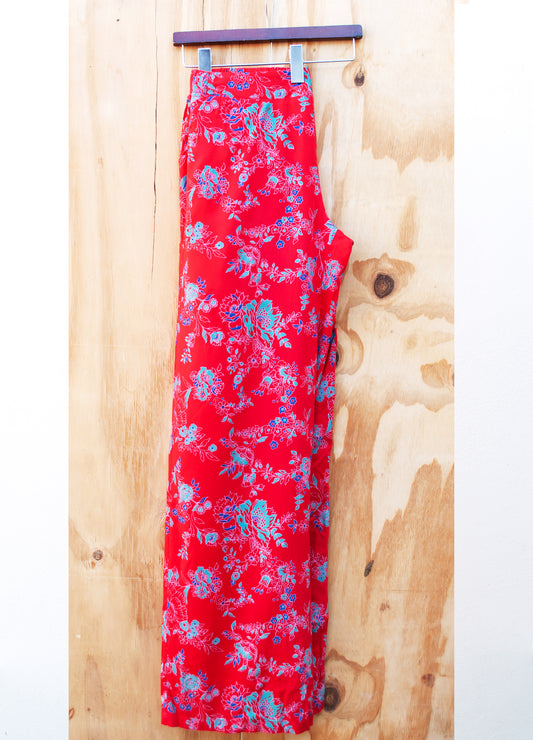 Odette trousers in red Bombay Floral size 34