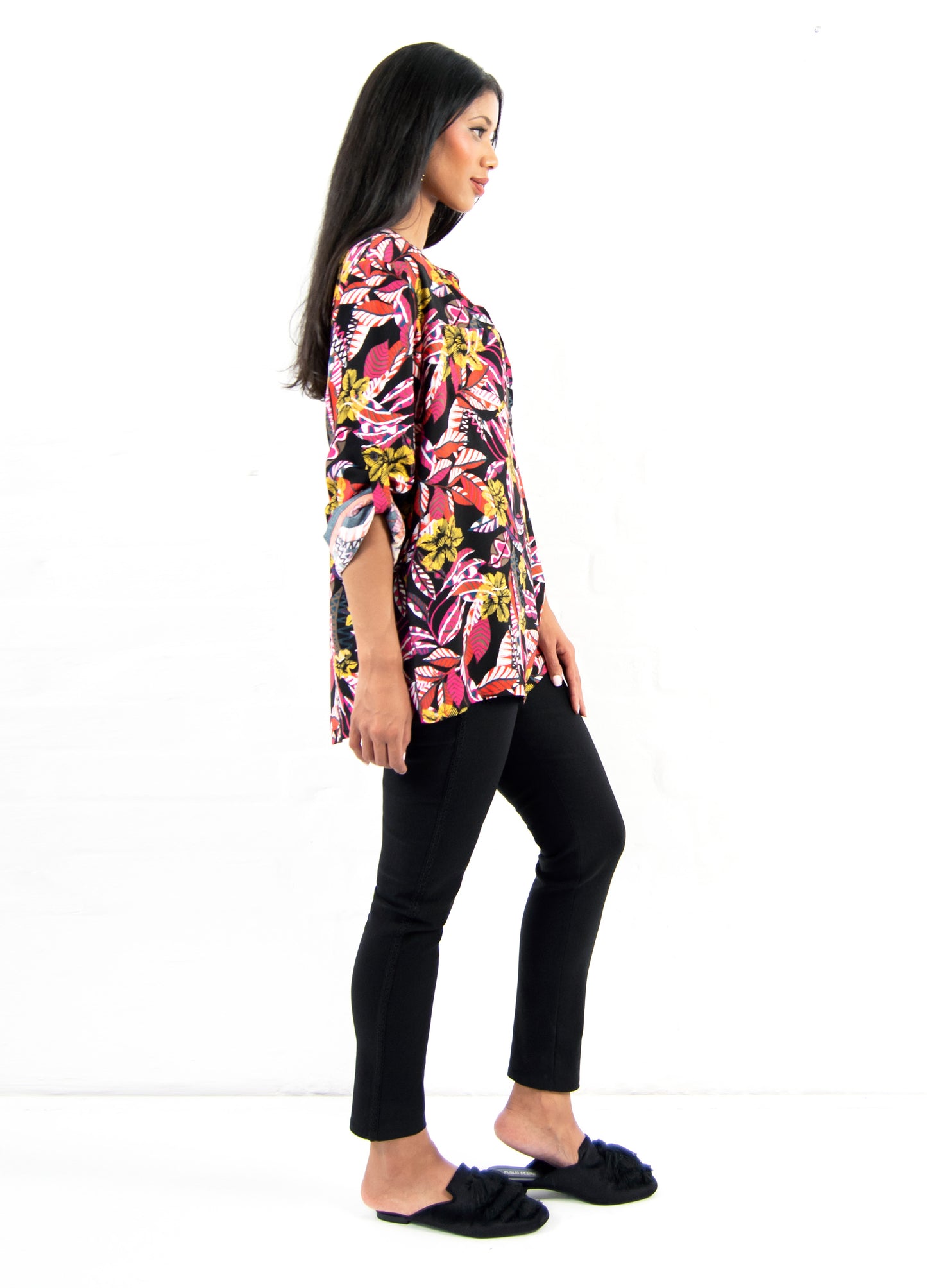 Lara Blouse in black Jungle Fever print size 36